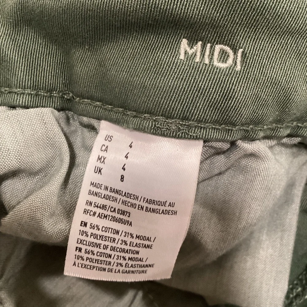 American Eagle Twill Strech Shorts 4 - Picture 7 of 9